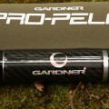 Vrhací tyč Gardner Pro-Pela XL Carbon Throwing Stick